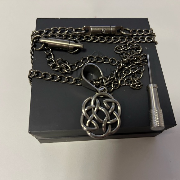 Locking Titanium Chain Necklaces One With Celtic Knot Pendant 15 & 18in Eternity - Picture 5 of 9
